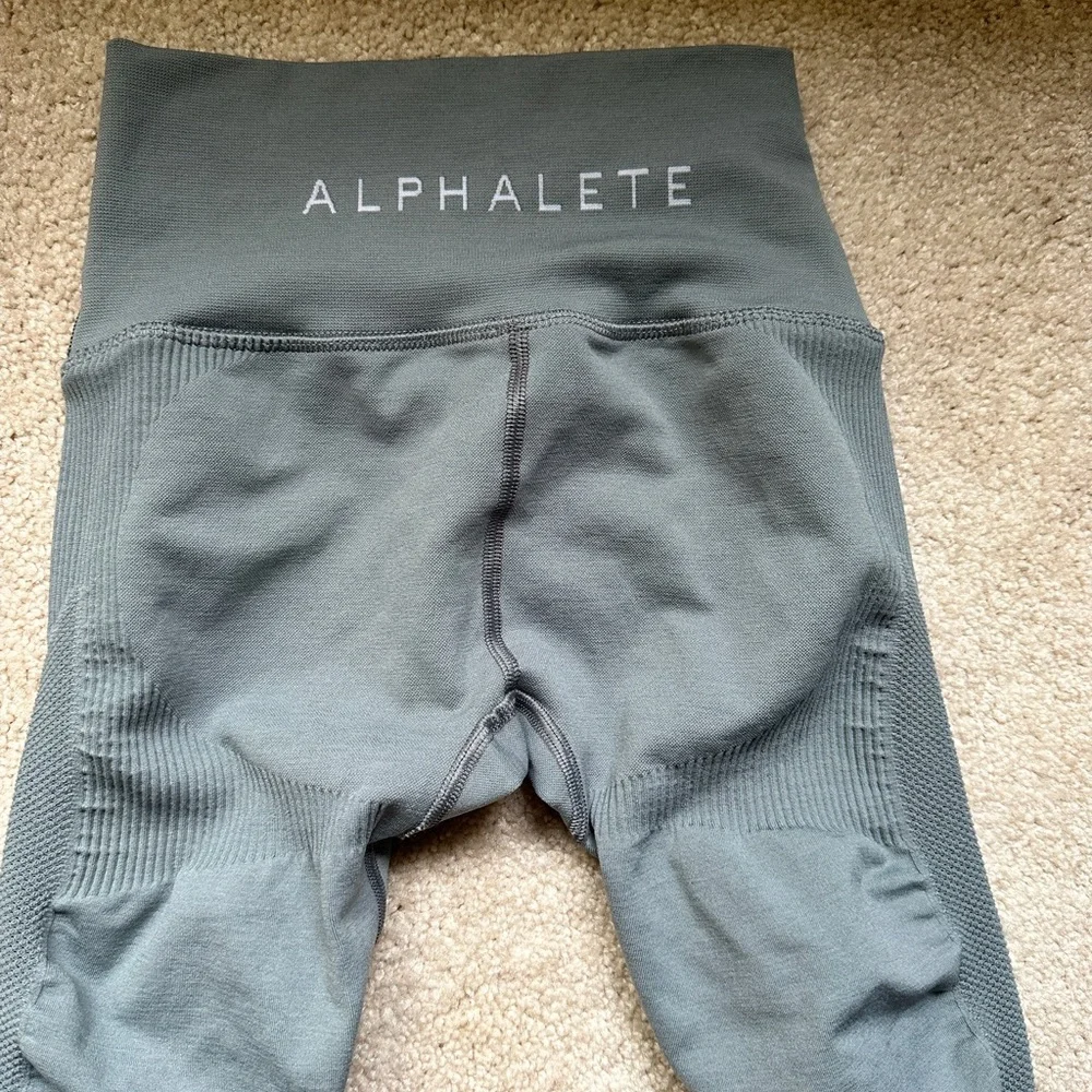 Alphalete legging bundle - Picture 8 of 8